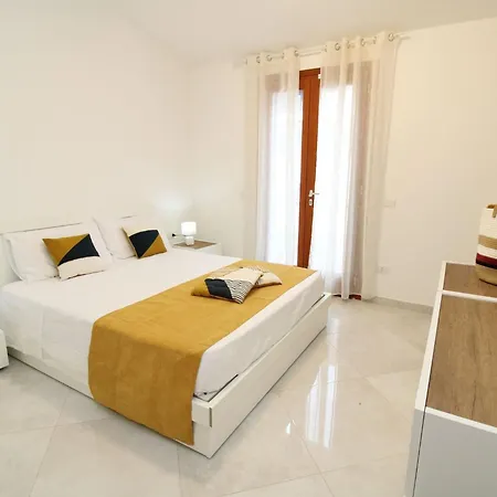 Dolce Mit Meerblick By Interhome Apartament La Caletta
