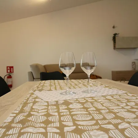 Dolce Mit Meerblick By Interhome Apartament La Caletta