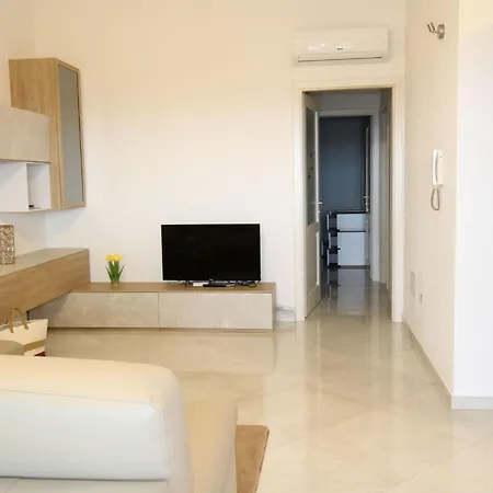 Dolce Mit Meerblick By Interhome
